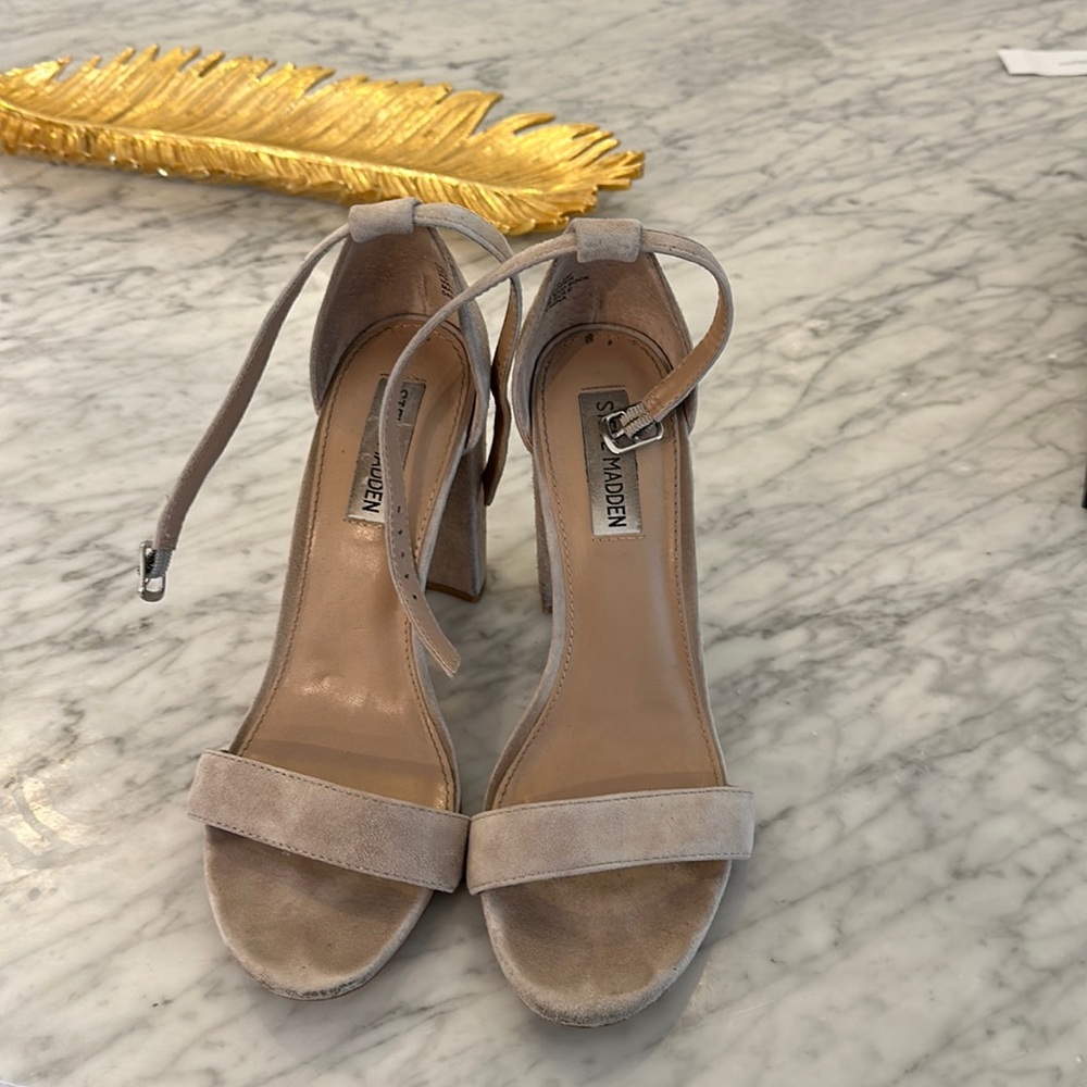 Steve Madden suede nude heels